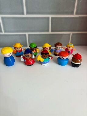 Vintage little people bundle- 10ct